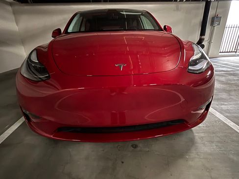 Used 2022 Tesla Model Y Performance AWD/4WD image 5