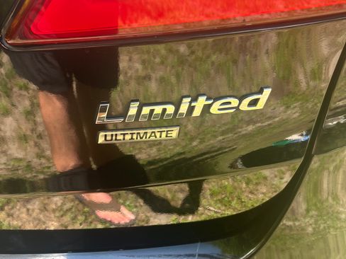 Used 2014 Hyundai Santa Fe Limited w/ Ultimate Package 07 FWD image 21