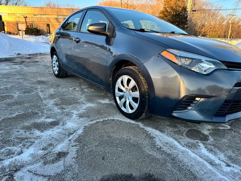 Used 2015 Toyota Corolla LE Premium image 4