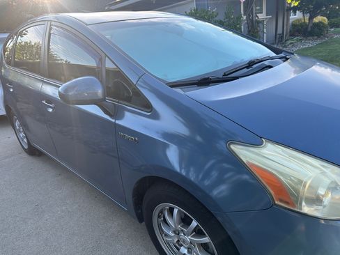 Used 2012 Toyota Prius V Three FWD image 5