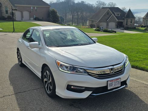 Used 2016 Honda Accord EX-L image 1
