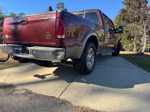 Used 2005 Ford F250 King Ranch RWD image 10