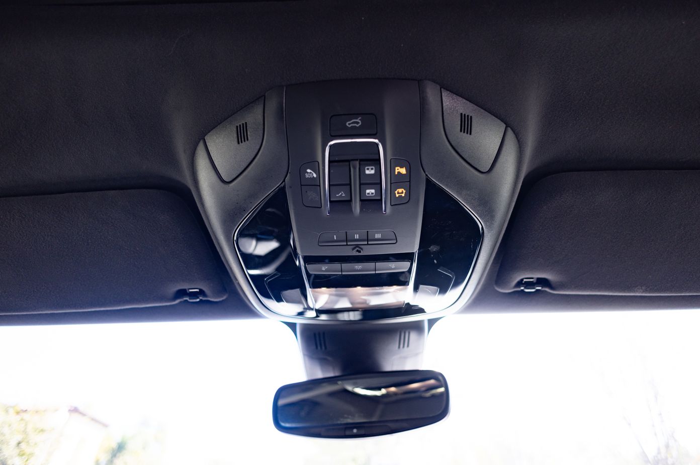 Used 2021 Maserati Ghibli S RWD image 19