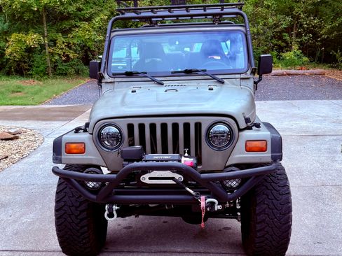 Used 1998 Jeep Wrangler Sport image 11