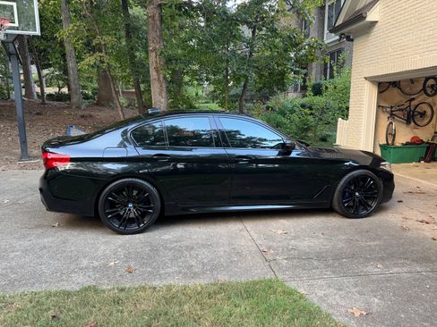 Used 2019 BMW M550i xDrive image 1