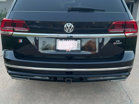 Used 2019 Volkswagen Atlas SEL R-Line image 4