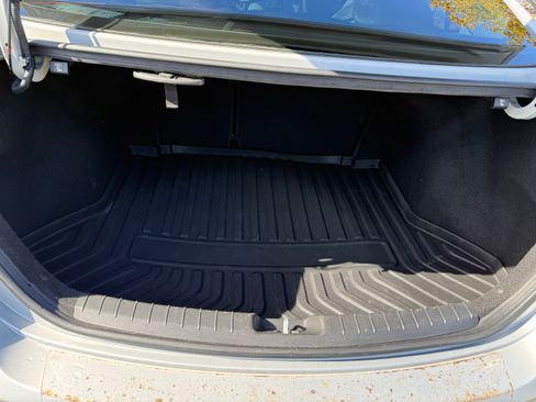 Used 2018 Hyundai Elantra SEL w/ Cargo Package image 16