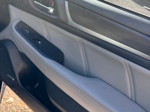 Used 2019 Subaru Legacy 3.6R Limited image 9