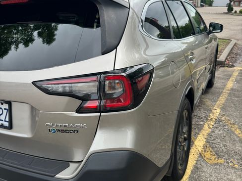 Used 2020 Subaru Outback Limited w/ Popular Package #2 AWD/4WD image 15