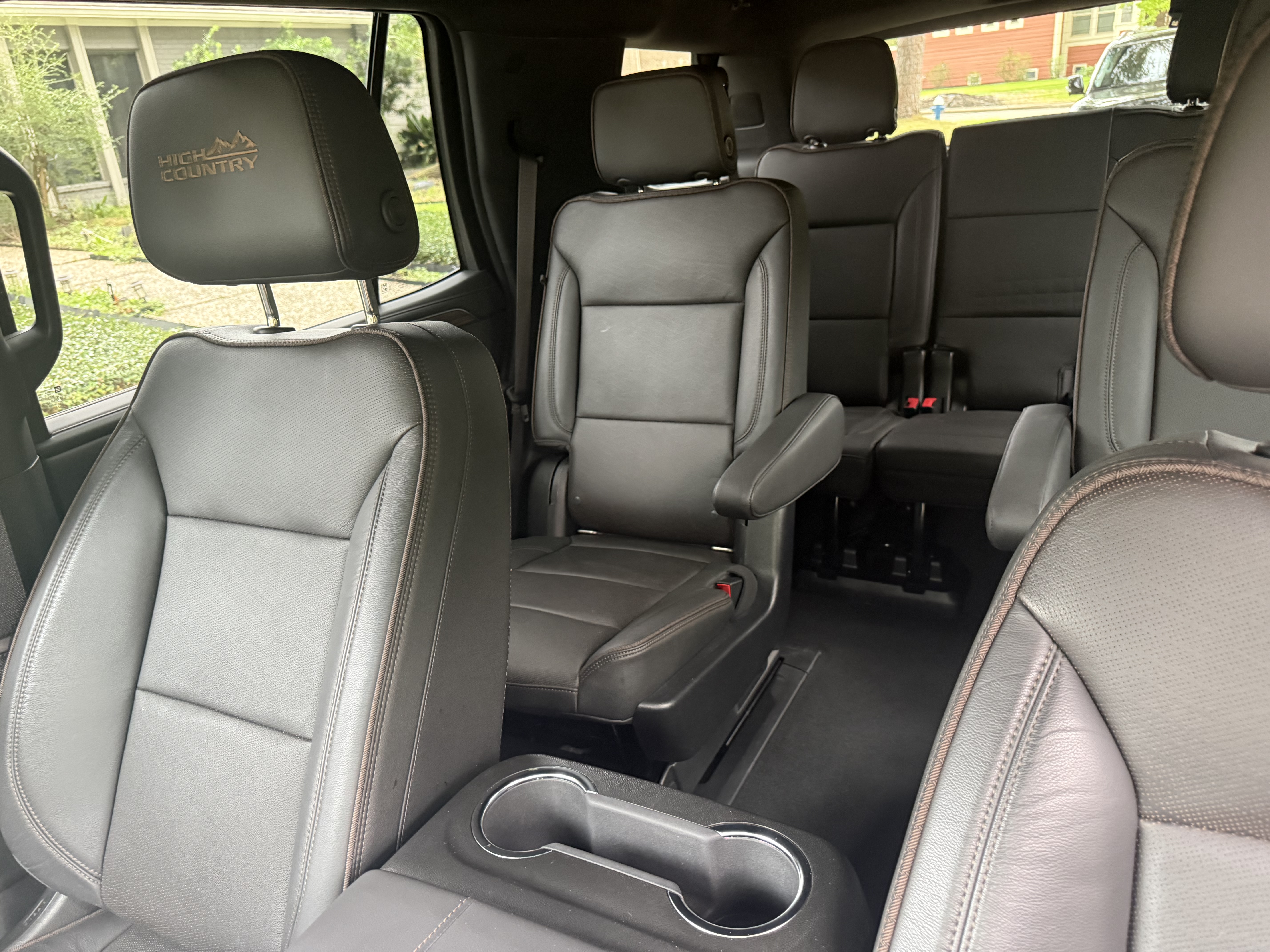 Used 2021 Chevrolet Tahoe High Country RWD image 28