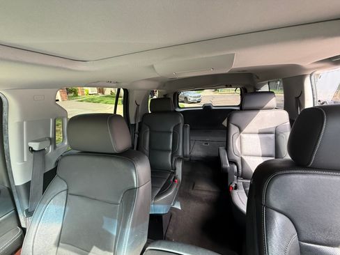 Used 2015 GMC Yukon SLT w/ Open Road Package AWD/4WD image 9