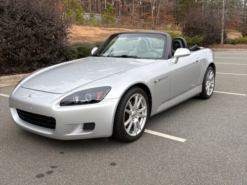 Used 2003 Honda S2000 image 4