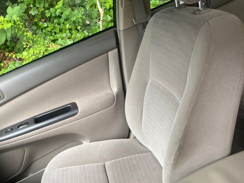 Used 2006 Toyota Camry LE FWD image 11