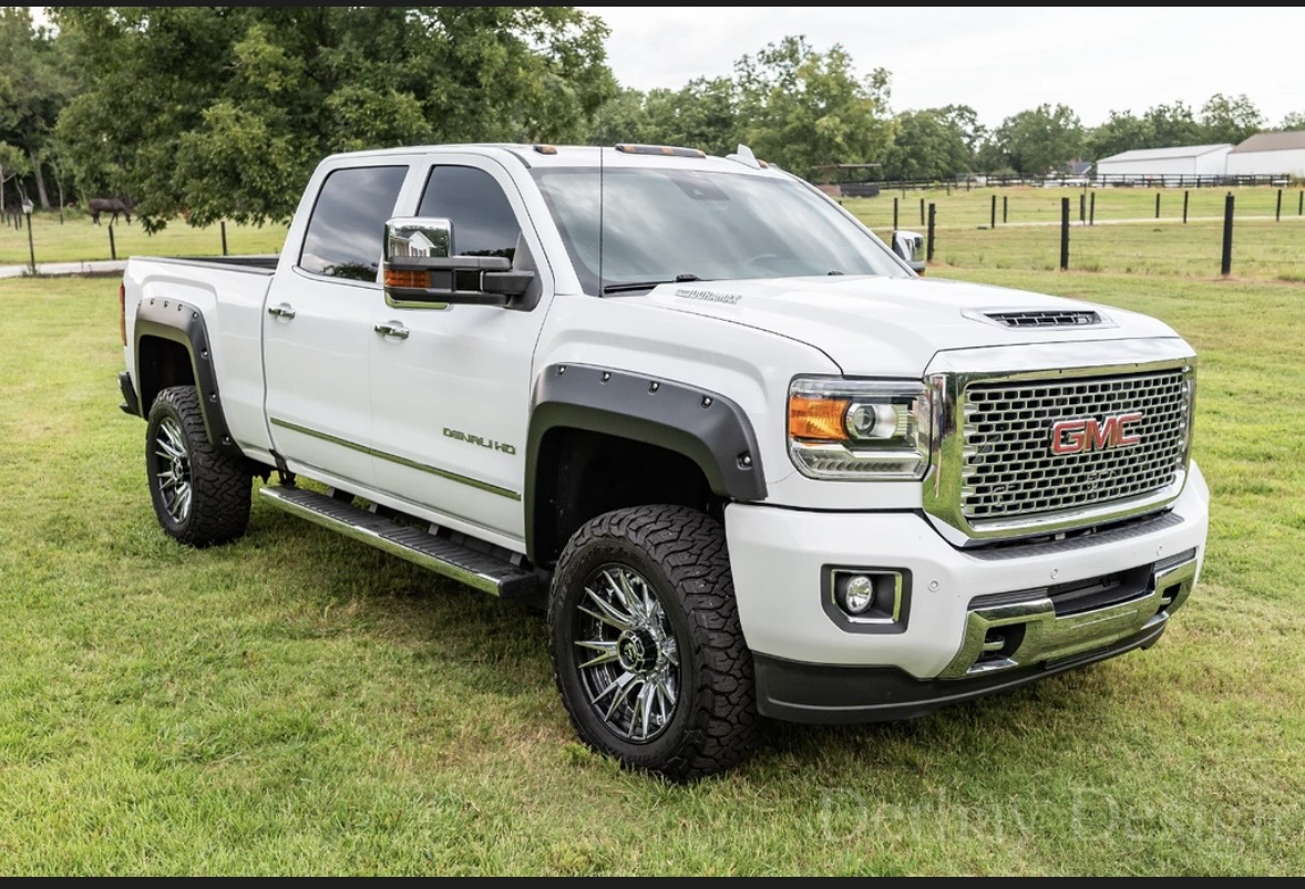 Used 2017 GMC Sierra 3500 Denali w/ Duramax Plus Package AWD/4WD image 6
