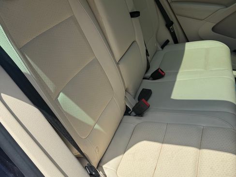 Used 2014 Volkswagen Tiguan SEL FWD image 9