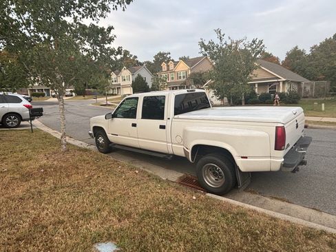 Used 2000 GMC Sierra 3500 2WD Crew Cab w/ SLE Marketing Option Pkg 3 image 5
