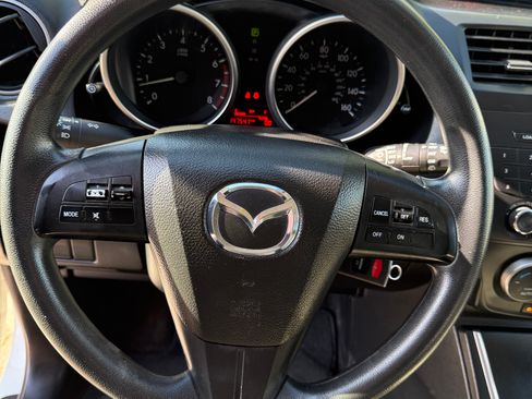 Used 2012 MAZDA MAZDA5 Sport FWD image 27