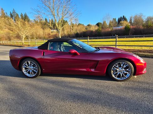 Used 2006 Chevrolet Corvette Convertible w/ Preferred Equipment Group RWD image 2