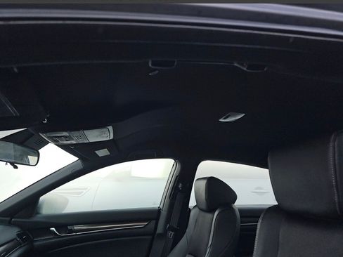 Used 2019 Honda Accord Sport image 15