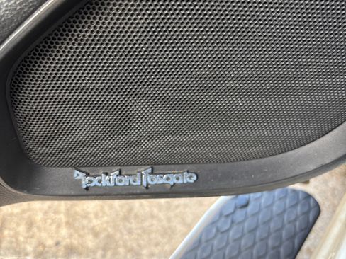 Used 2018 Nissan Titan PRO-4X w/ Pro-4x Utility Package image 9