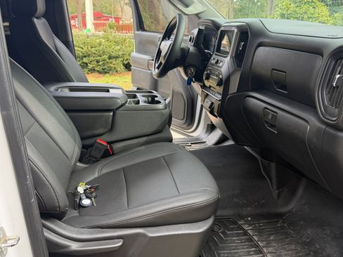 Used 2019 Chevrolet Silverado 1500 W/T w/ Trailering Package image 15