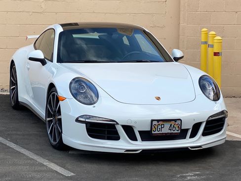 Used 2015 Porsche 911 Carrera 4S image 5