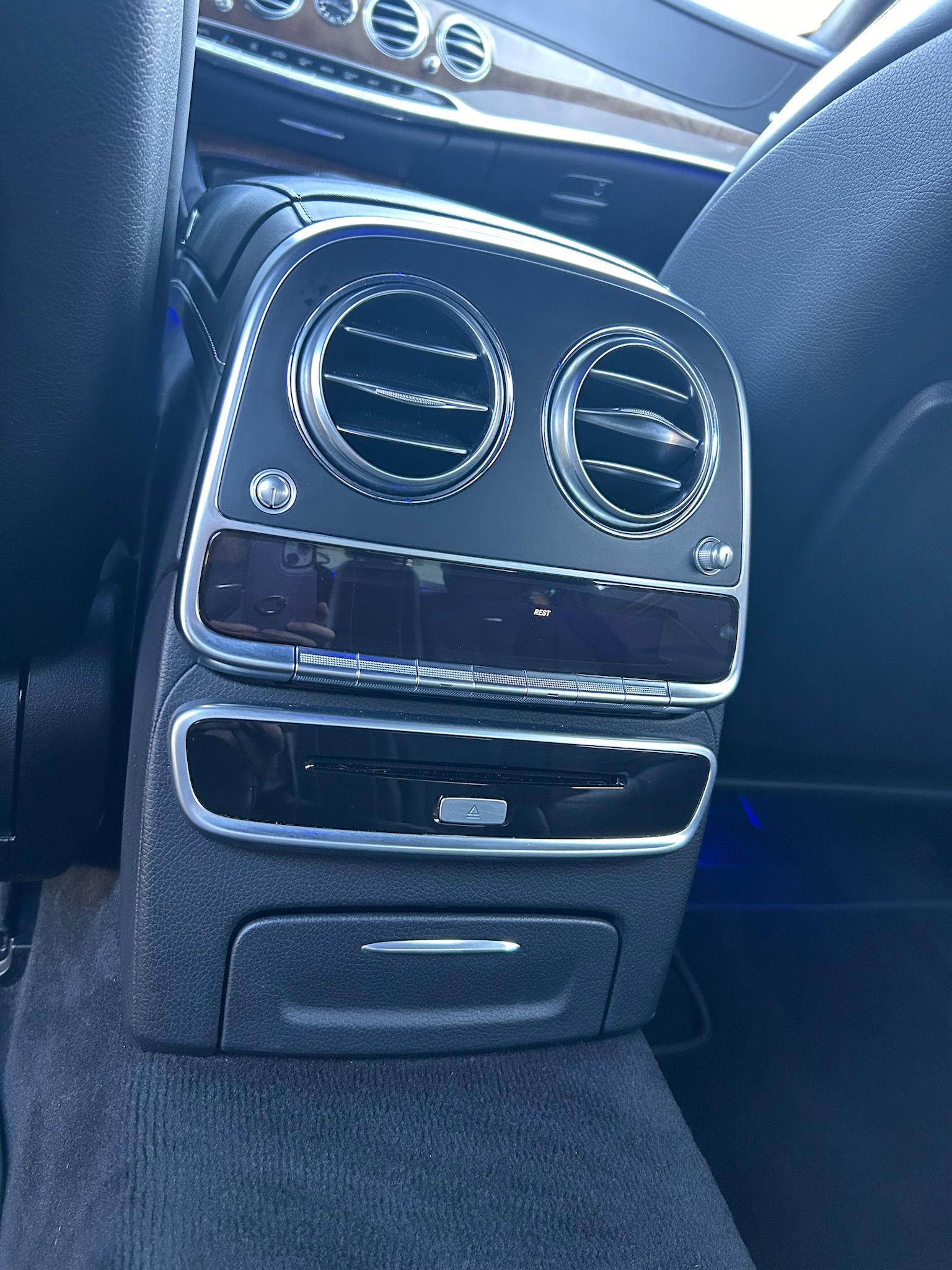 Used 2014 Mercedes-Benz S 63 AMG 4MATIC Sedan image 31