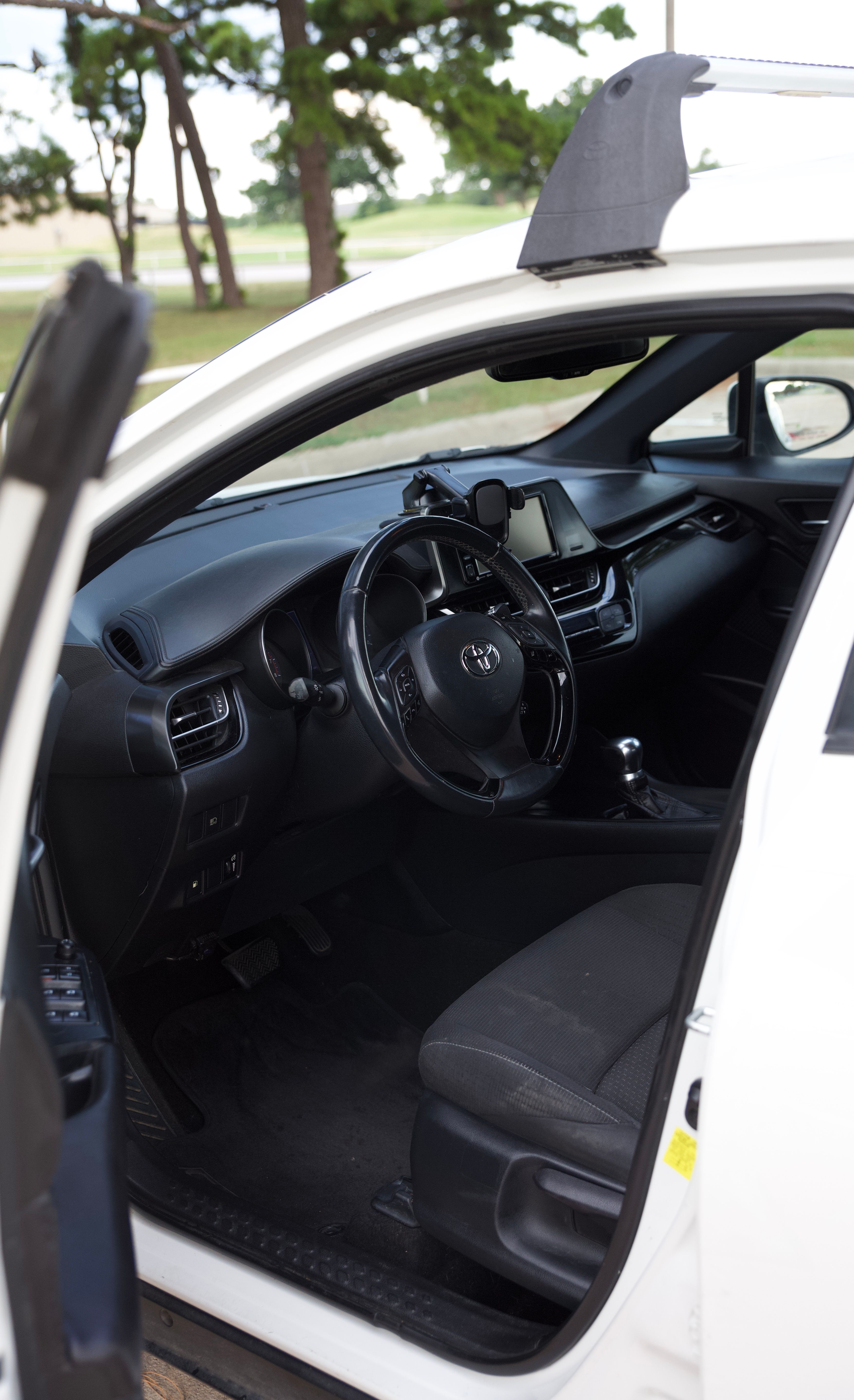 Used 2018 Toyota C-HR XLE FWD image 14