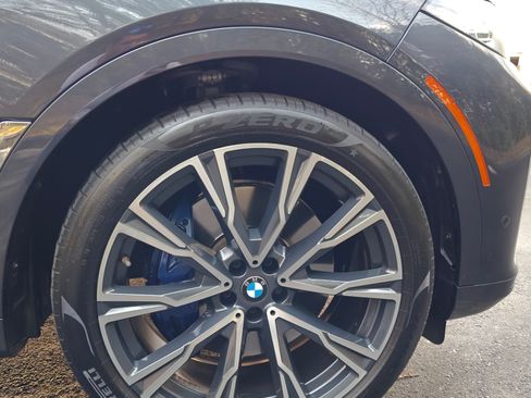 Used 2021 BMW X7 xDrive40i w/ Premium Package image 13