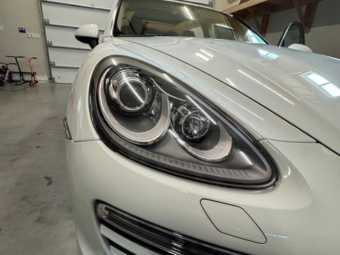 Used 2013 Porsche Cayenne Diesel AWD/4WD image 10