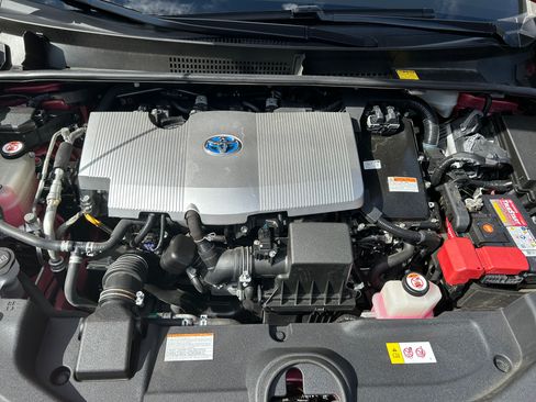 Used 2016 Toyota Prius Four w/ Advanced Technology Package FWD image 11