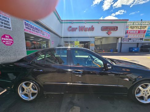 Used 2006 Mercedes-Benz E 350 Sedan image 18