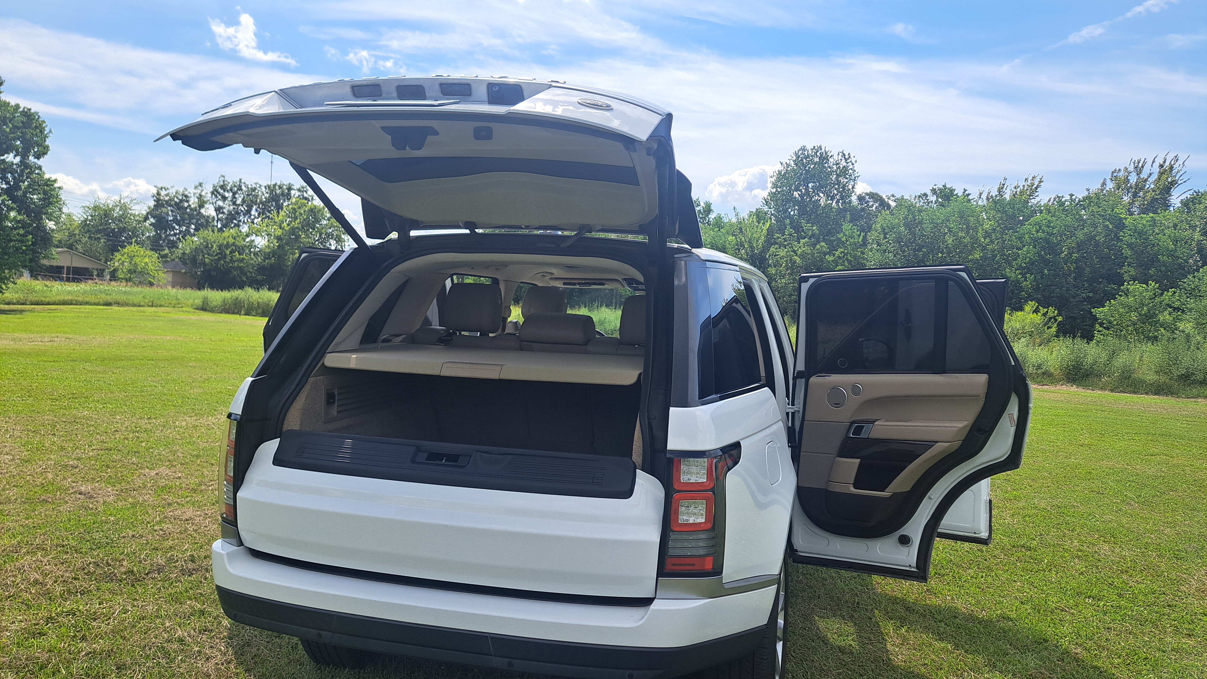 Used 2015 Land Rover Range Rover HSE AWD/4WD image 20