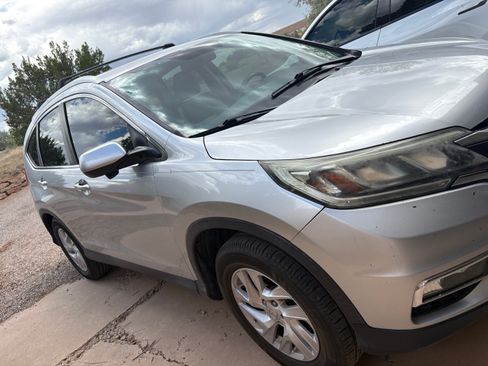 Used 2015 Honda CR-V EX-L image 2