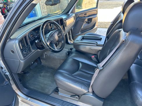 Used 2003 Chevrolet Silverado 1500 LS image 18