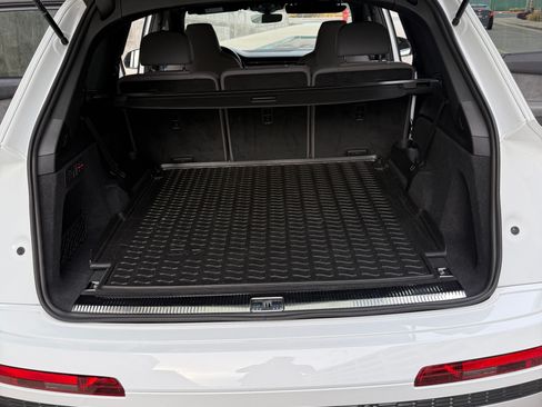 Used 2022 Audi SQ7 Premium Plus w/ SQ7 Executive Package image 21