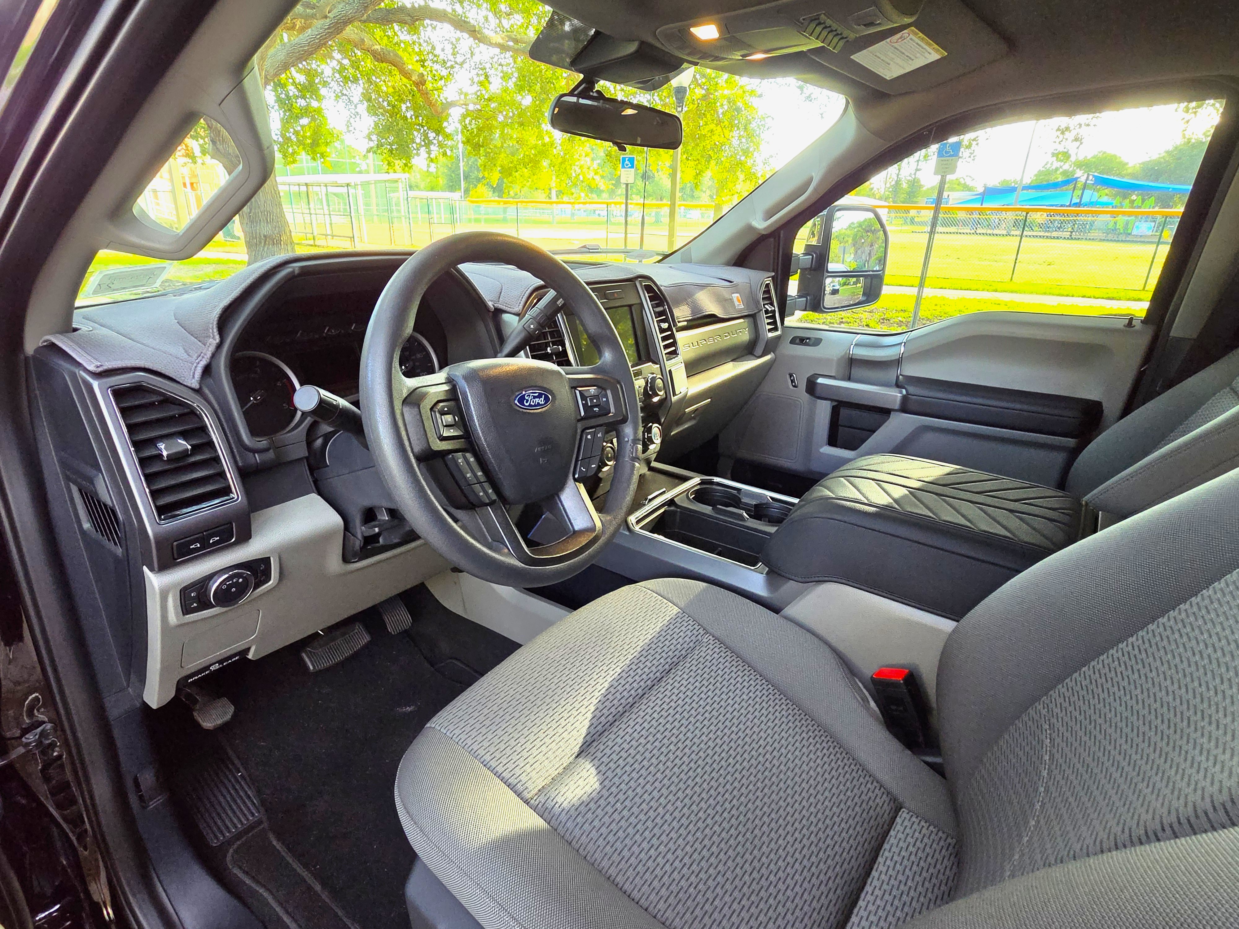 Used 2022 Ford F250 XLT w/ XLT Premium Package AWD/4WD image 13