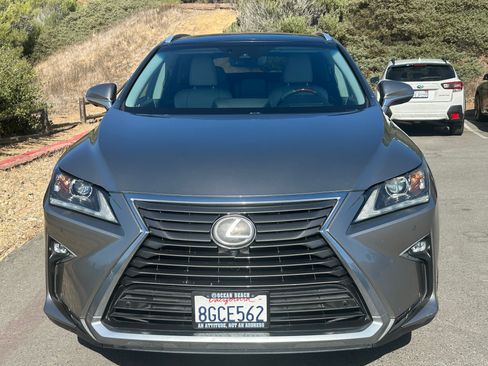 Used 2018 Lexus RX 350 FWD w/ Premium Package image 2