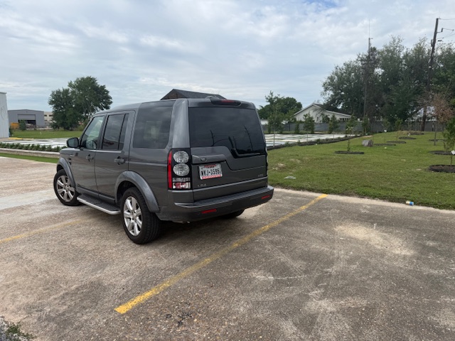 Used 2015 Land Rover LR4 HSE AWD/4WD image 6