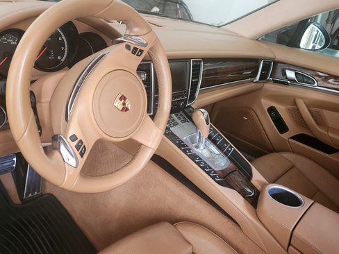 Used 2014 Porsche Panamera Turbo w/ Premium Package Plus image 10