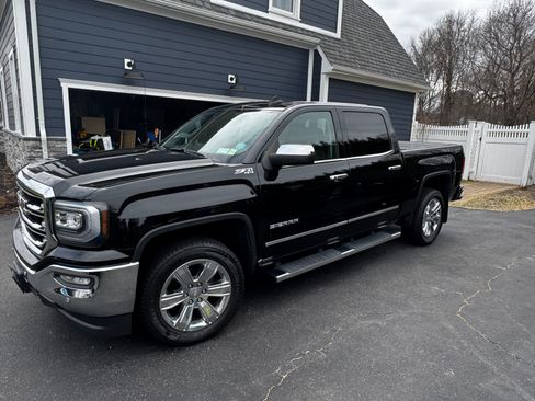 Used 2017 GMC Sierra 1500 SLT AWD/4WD image 1