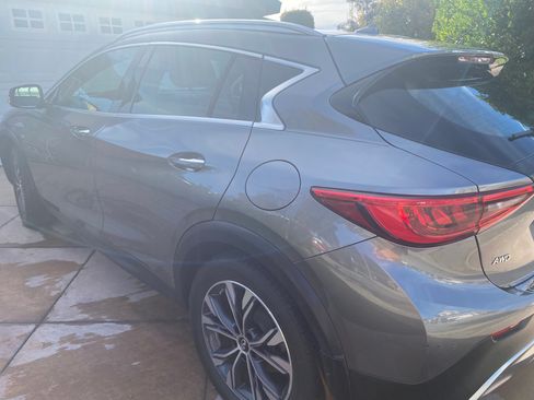 Used 2018 INFINITI QX30 Premium w/ Navigation Package image 5