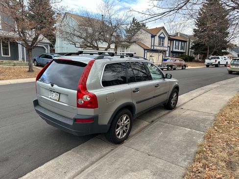 Used 2005 Volvo XC90 2.5T image 6