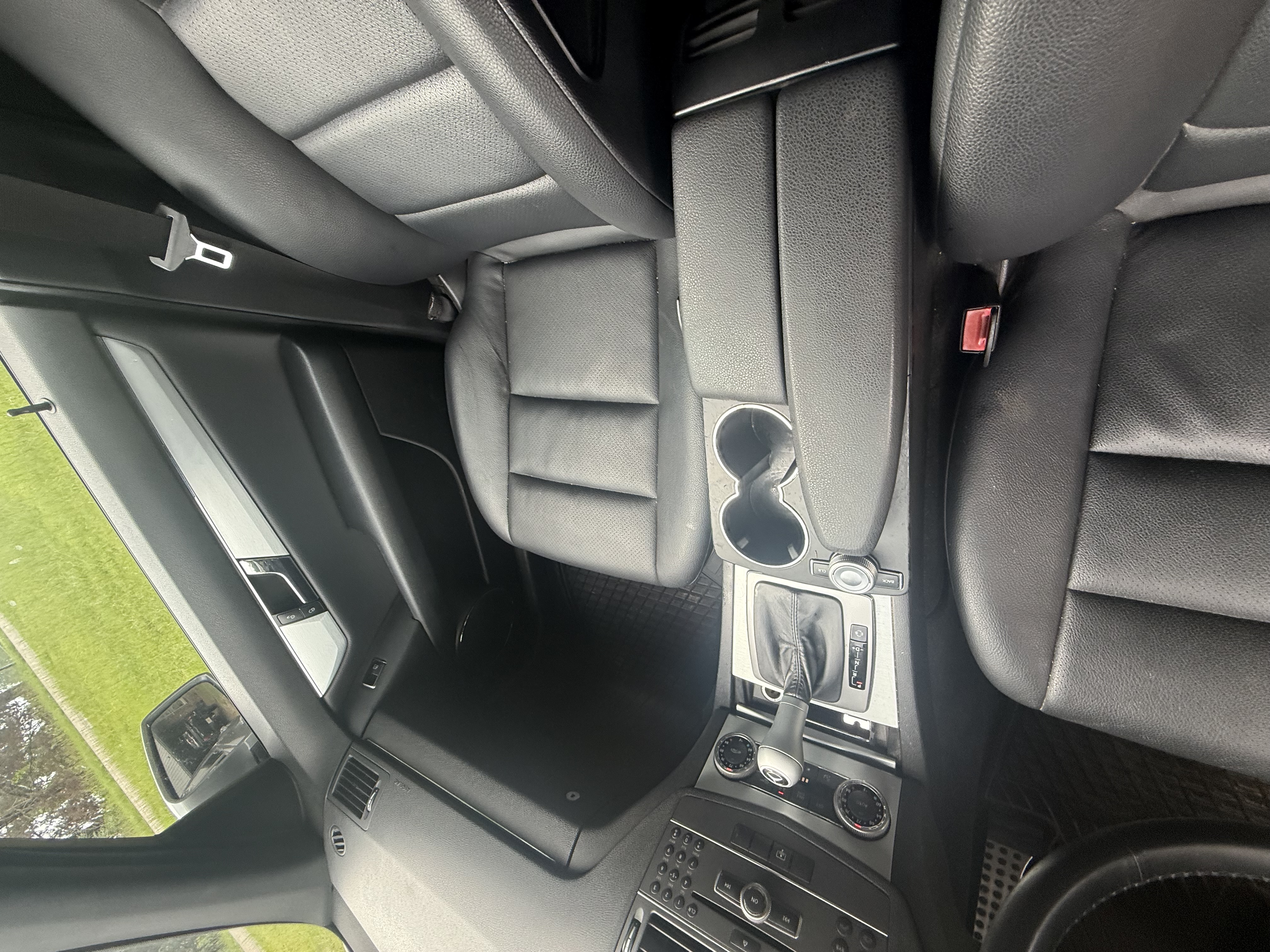 Used 2011 Mercedes-Benz C 300 Sedan image 5