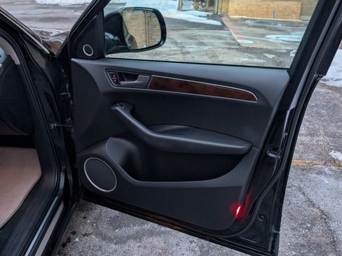 Used 2011 Audi Q5 2.0T Premium Plus image 24