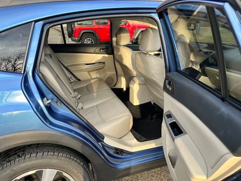 Used 2014 Subaru Crosstrek Touring w/ Popular Package #2 image 16