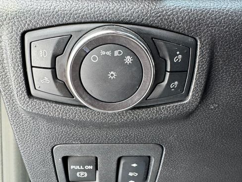 Used 2017 Ford F150 XLT w/ Equipment Group 302A Luxury image 11