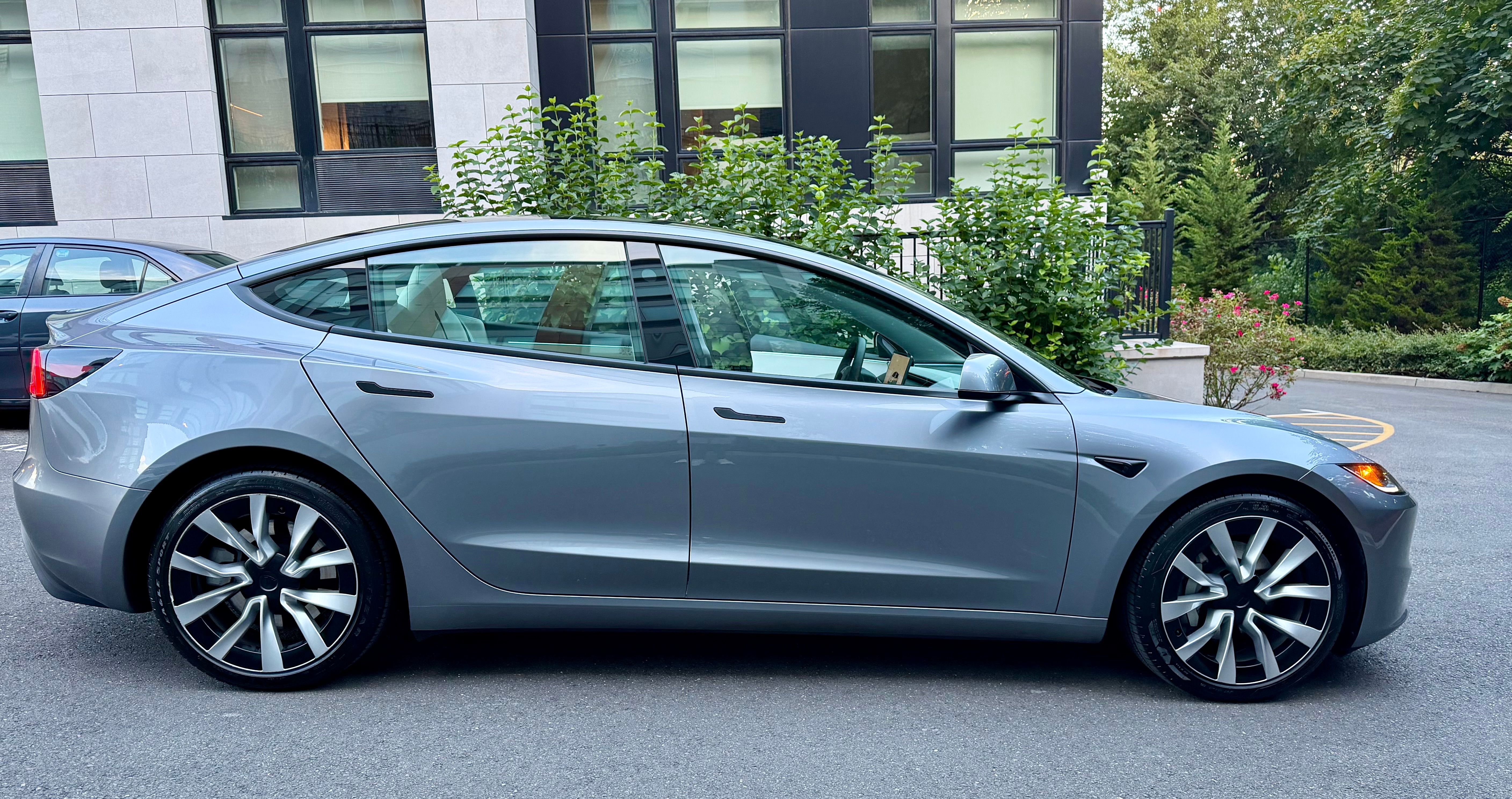 Used 2025 Tesla Model 3 Long Range RWD image 8