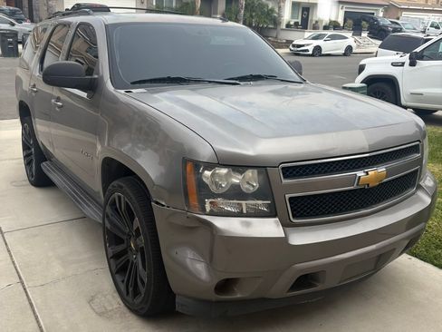 Used 2012 Chevrolet Tahoe LS RWD image 2