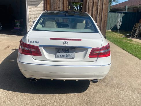 Used 2010 Mercedes-Benz E 350 Coupe image 8